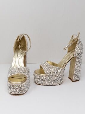 NEW Azalea Wang Elenaor Gold Pearl Beaded Embellished Chunky Sandal High Heels